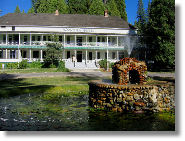 Wawona Hotel and fountain, southern Yosemite National Park
