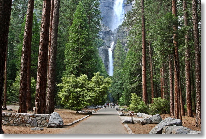 Lower Yosemite Falls trailhead