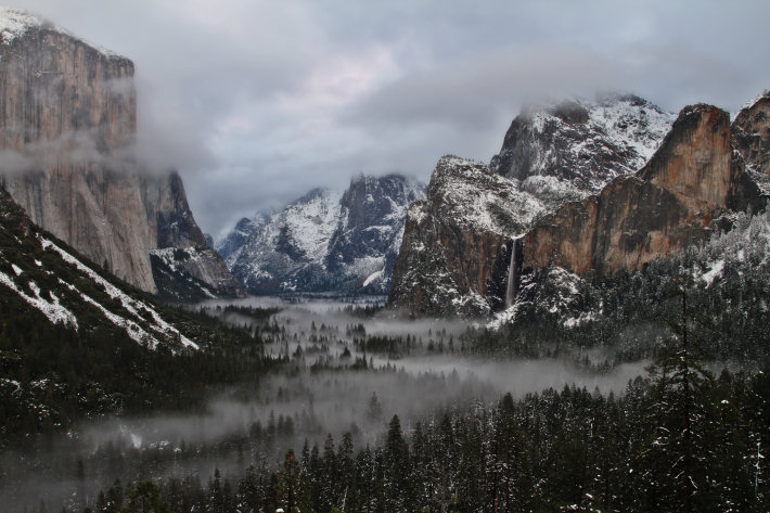Yosemite Valley in winter, seen from the Tunnel View