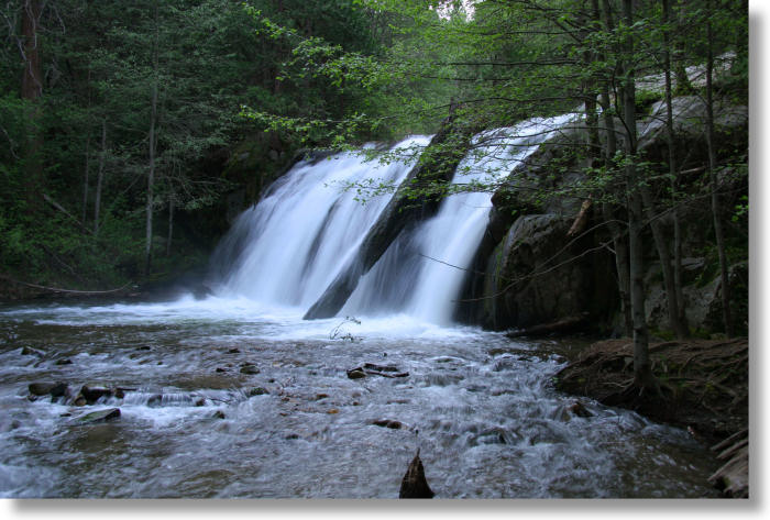 Red Rock Falls, Lewis Creek Trail