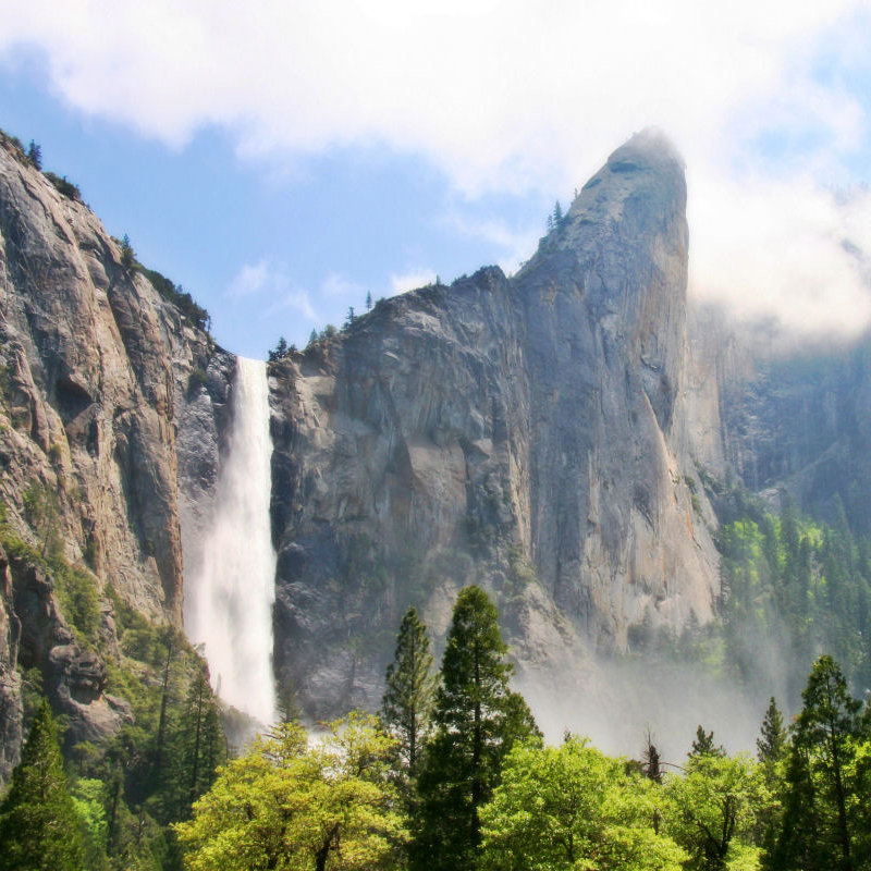 Yosemite Hikes: Bridalveil Fall