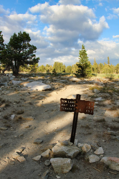 The Grant Lakes fork along the Yosemite's Ten Lakes Trail