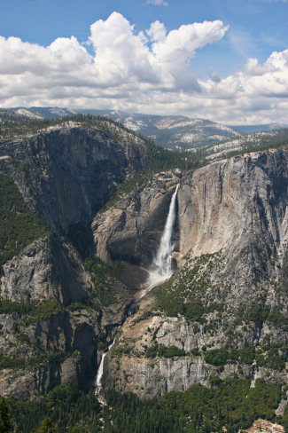 Yosemite Falls from the 4-mile trail